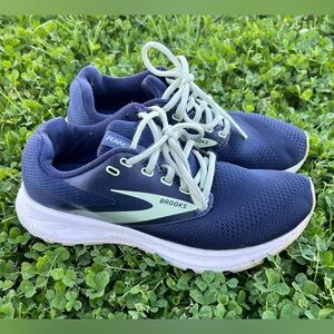 Brooks Range Woman’s Navy Blue & Green Running Athletic Outdoor Shoes Size 7.5